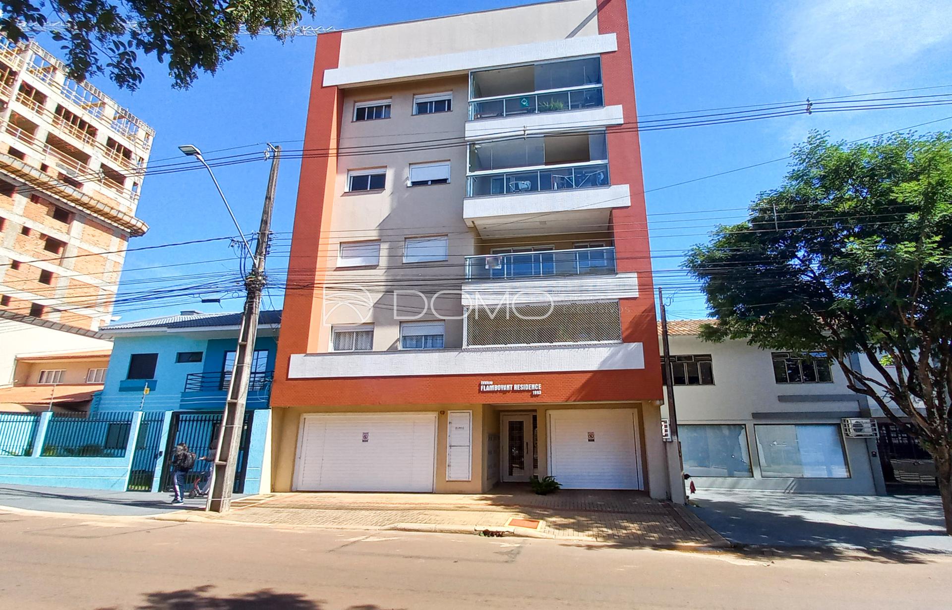 Apartamento mobiliado,Suite com Hidro e Closet, no Bairro Coqu...
