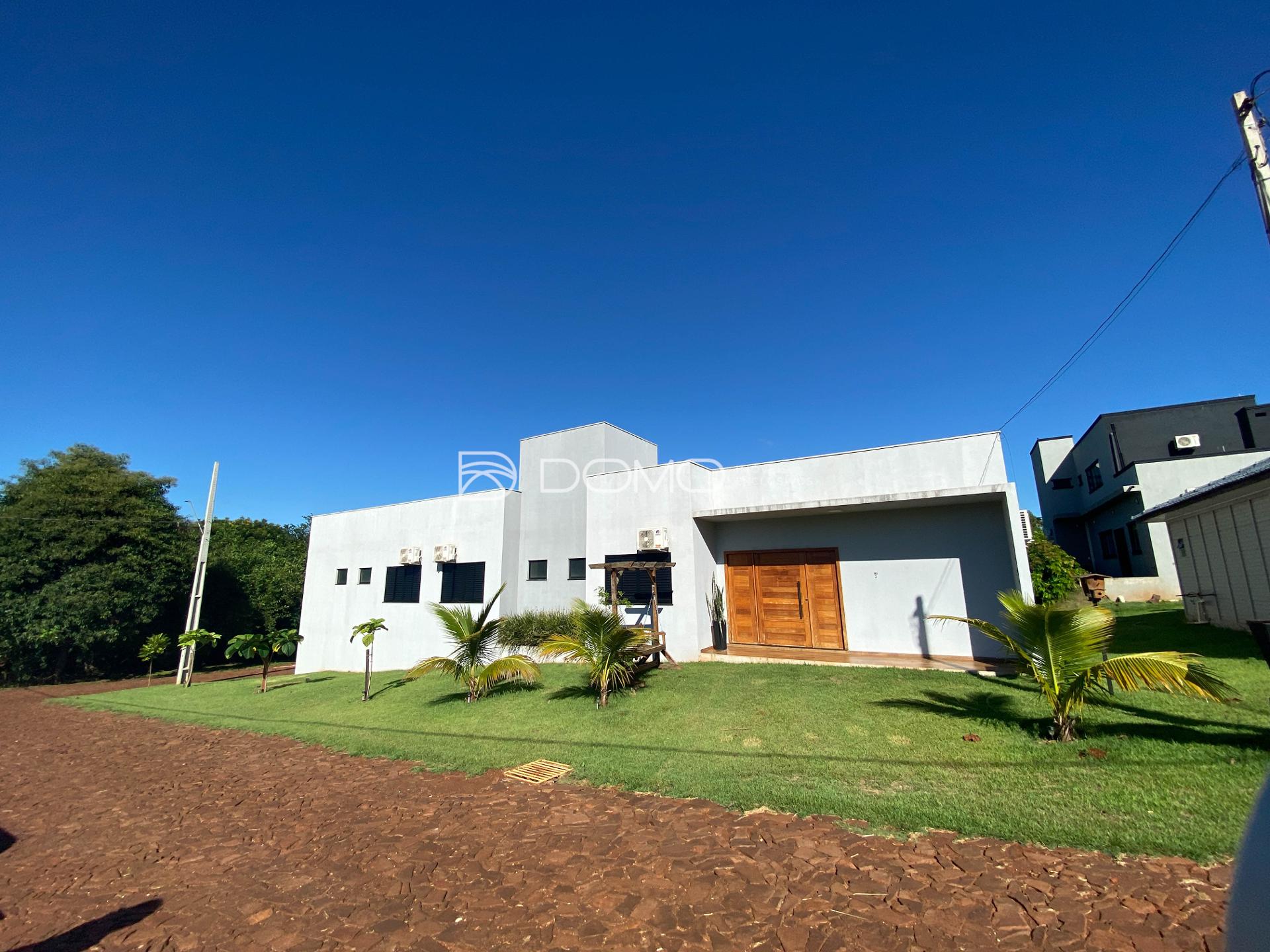 Casa à venda em Clube Náutico Toledo - Marechal Cândido Rondon...