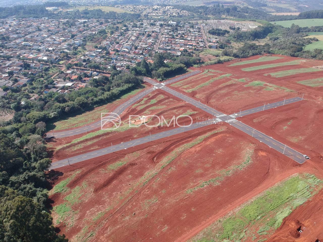 Terreno à venda no Bairro Guarujá em CASCAVEL - PR