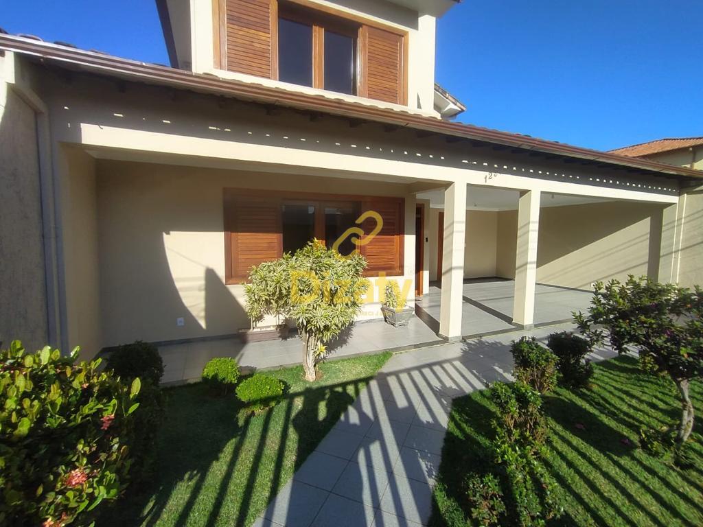 Casa Colonial no bairro Jardim Arizona, com 6 quartos, Espao Gourmet e piscina.