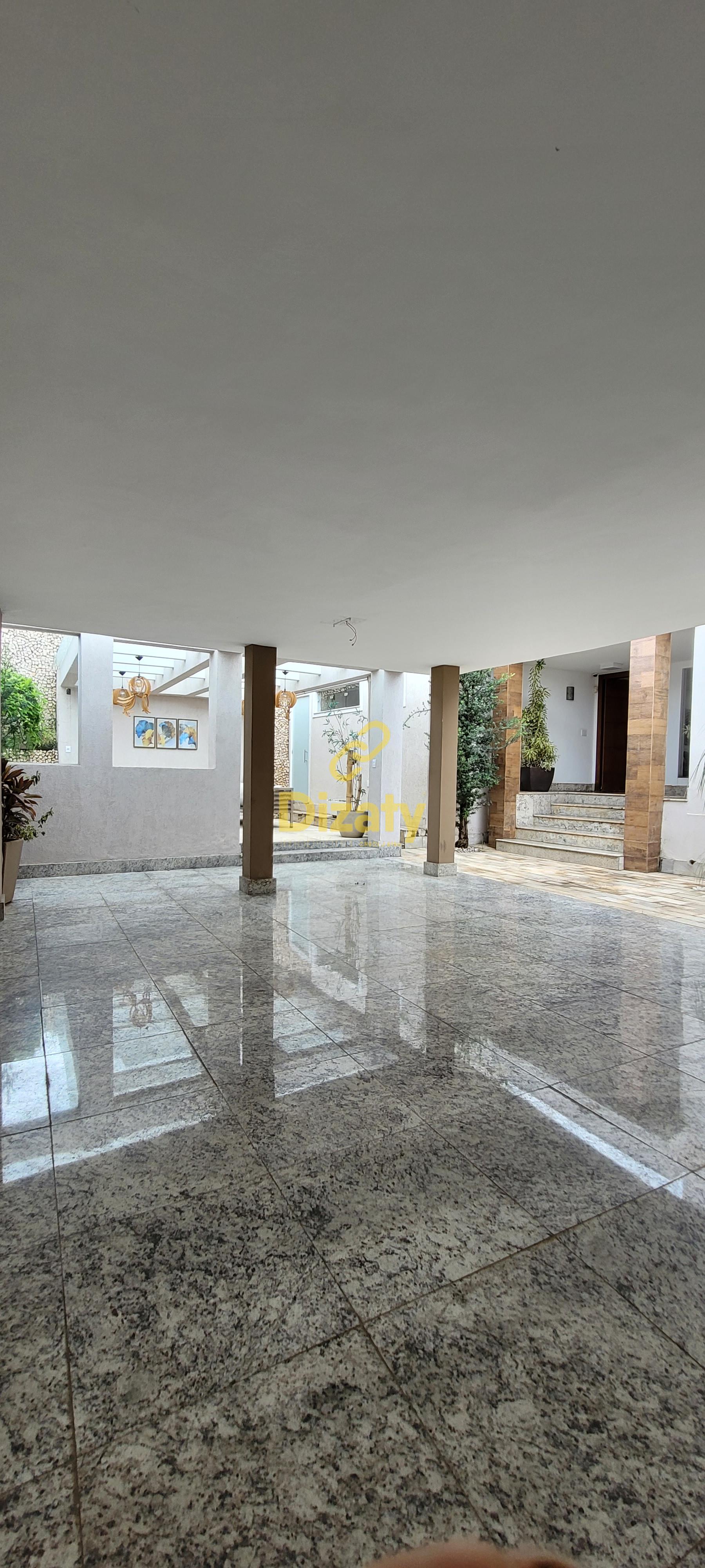 Casa à venda com 3 quartos, 378m² - Foto 3