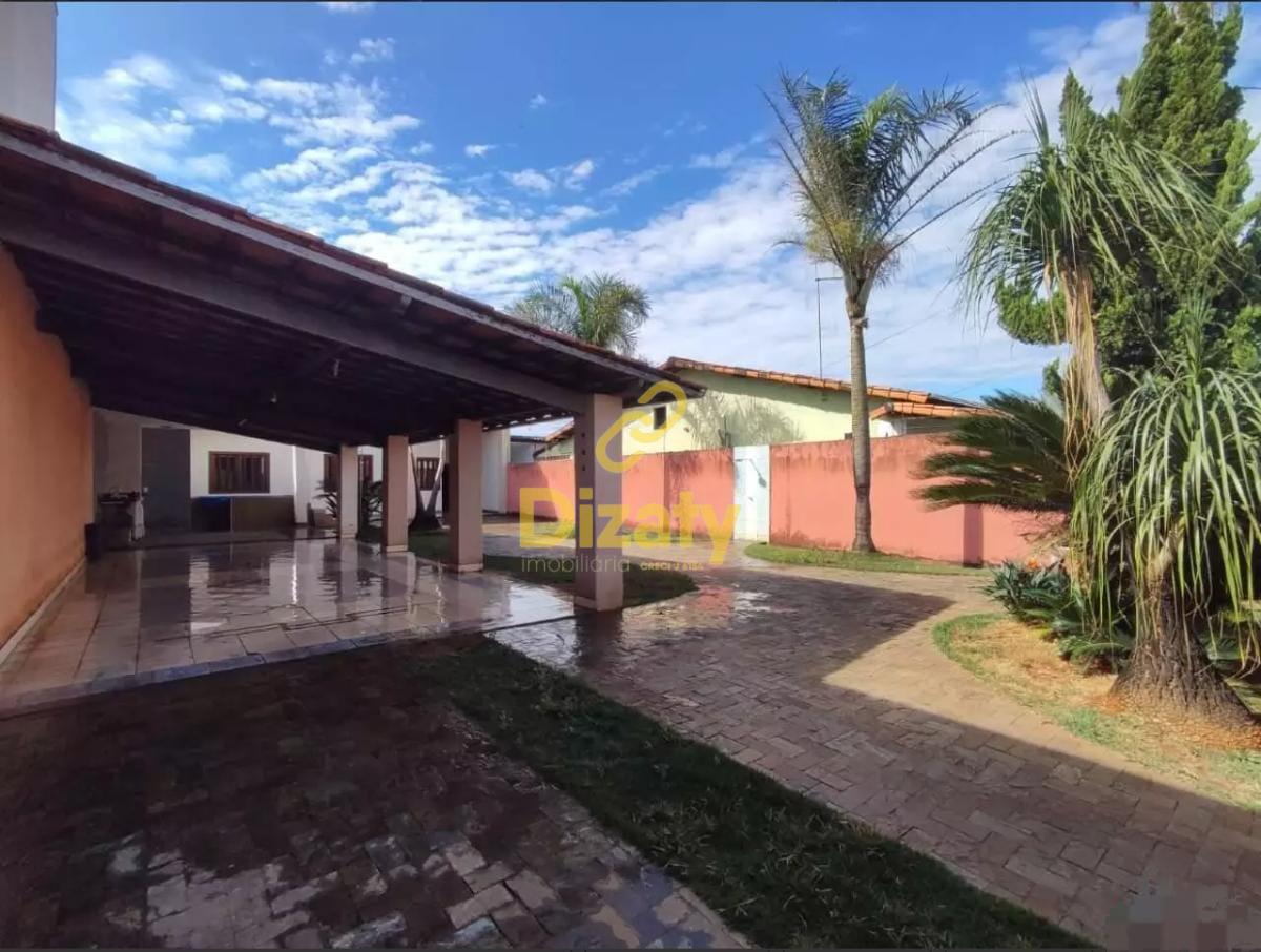 CASA A VENDA NO BAIRRO VALE DAS PALMEIRAS COM 3 QUARTOS, SENDO...