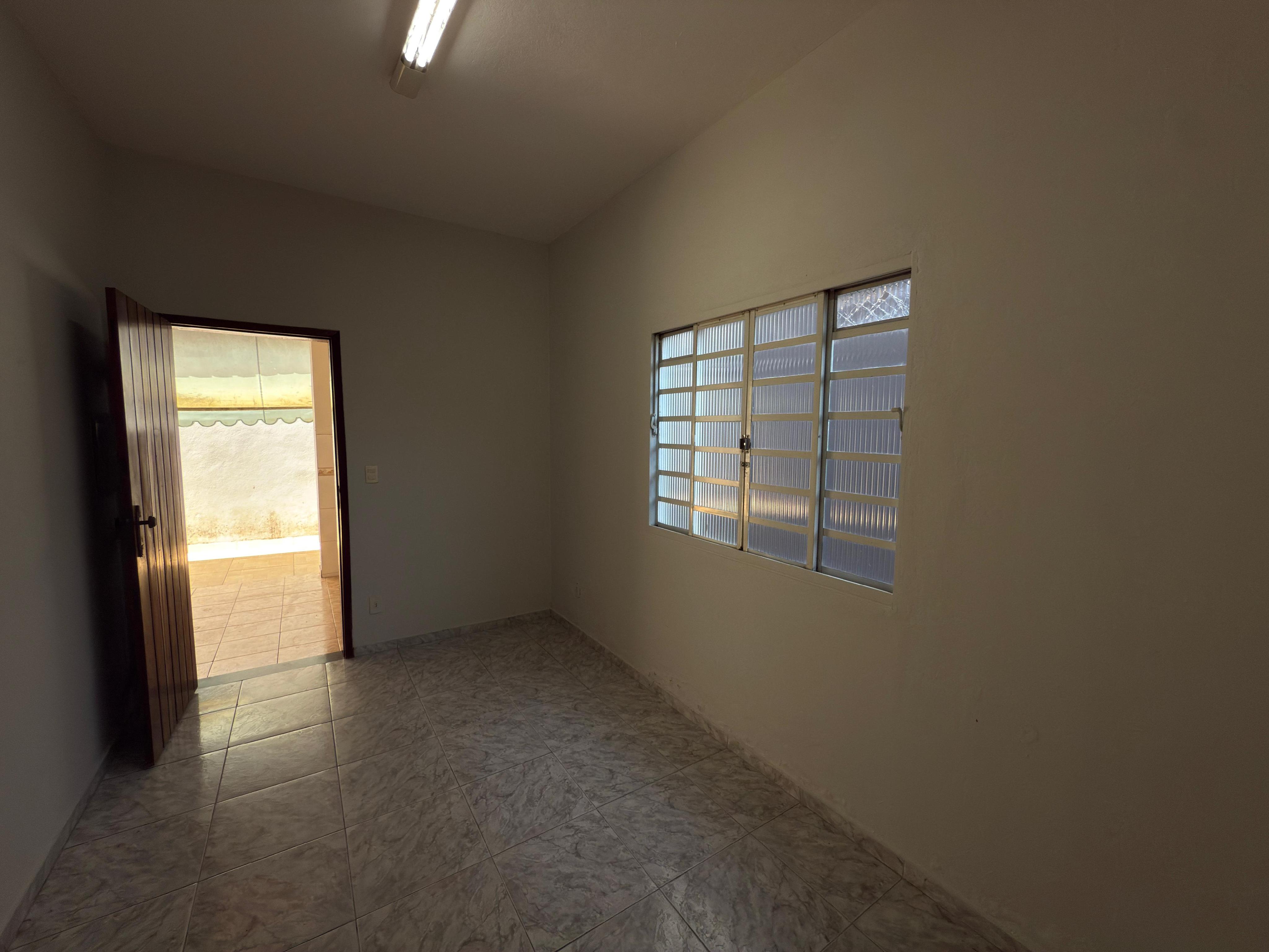 Casa para alugar com 3 quartos, 360m² - Foto 10