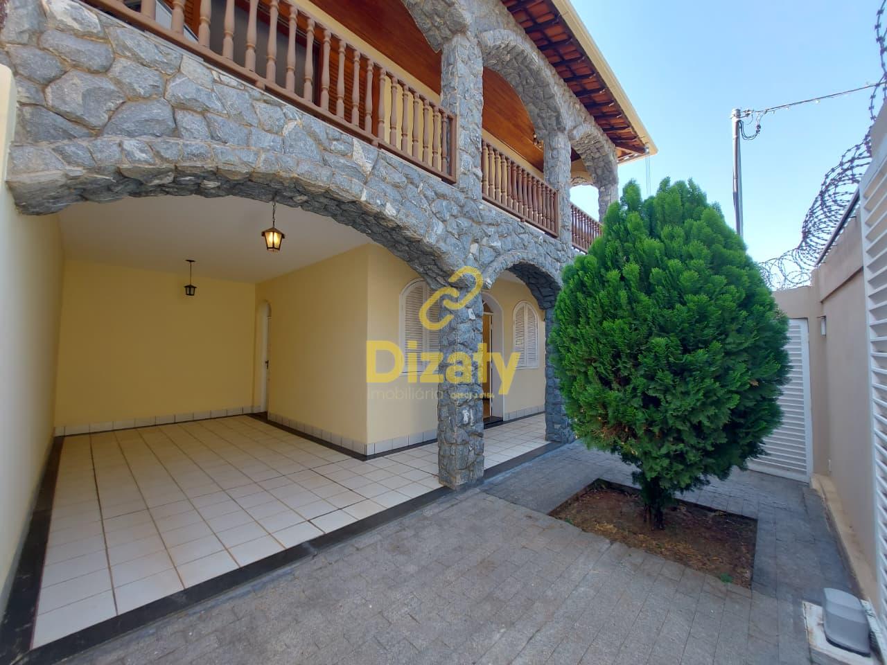 CASA Á VENDA NO JARDIM CAMBUI COM 4 QUARTOS, SENDO 1 SUÍTE