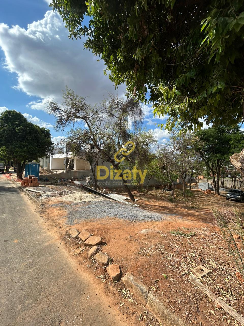 LOTE A VENDA NO CONDOMÍNIO ERMITAGEM COM 960M  - SETE LAGOAS MG