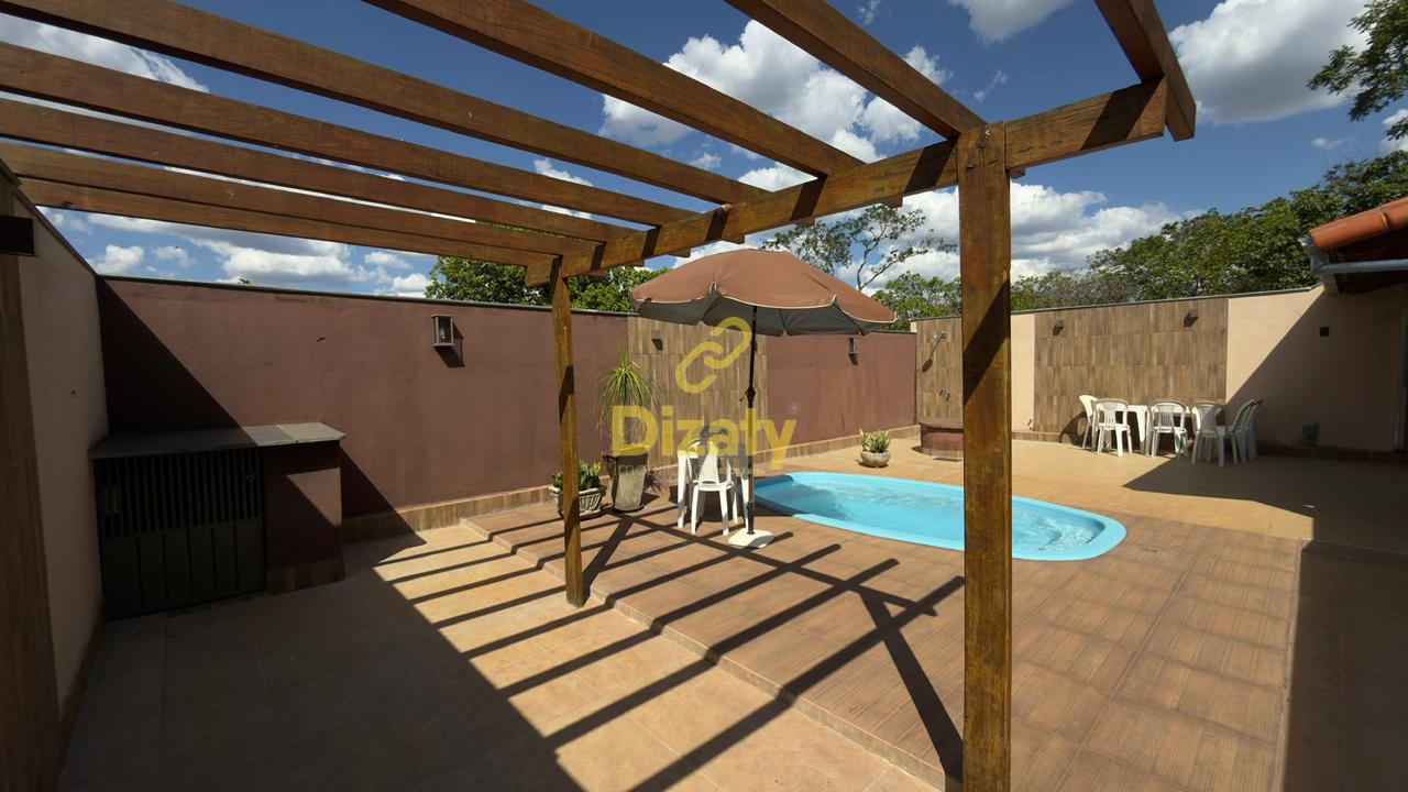 CASA BAIRRO LAGOA DE SANTO ANTONIO EM JEQUITIBA MG COM 03 QUARTOS