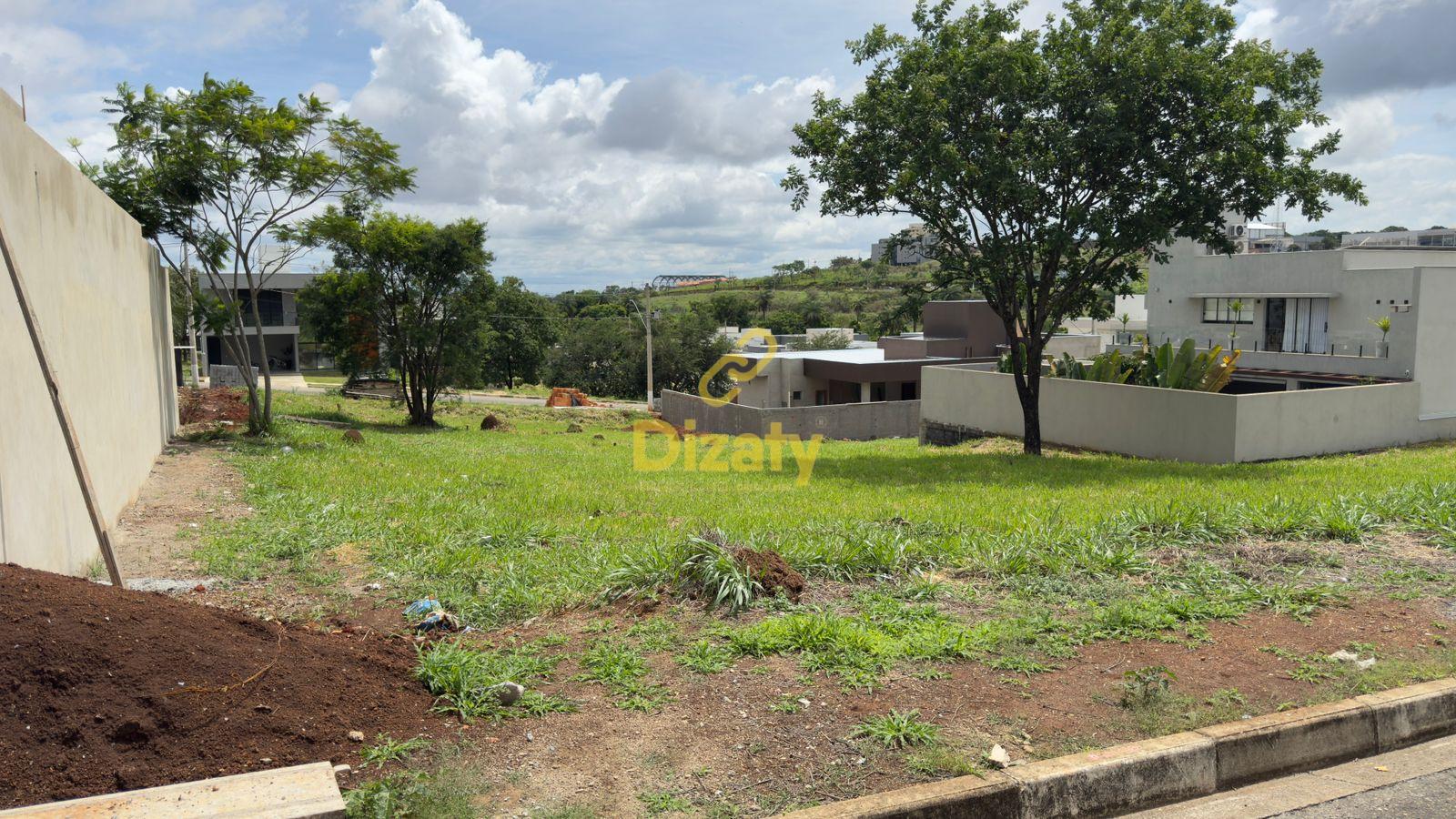 LOTE Á VENDA NO CONDOMÍNIO RESIDENCIAL VEREDAS - SETE LAGOAS MG