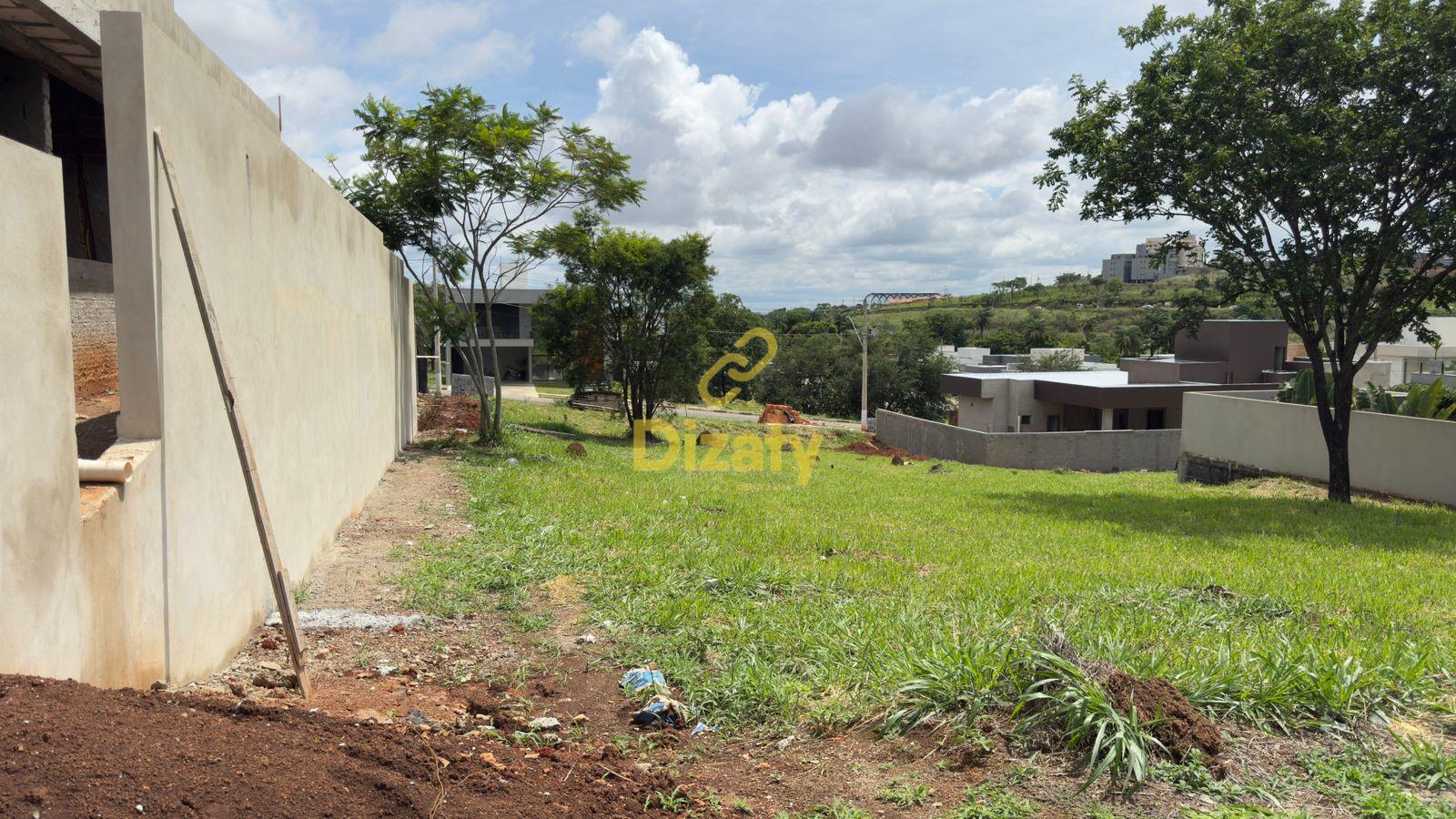 LOTE Á VENDA NO CONDOMÍNIO RESIDENCIAL VEREDAS - SETE LAGOAS MG