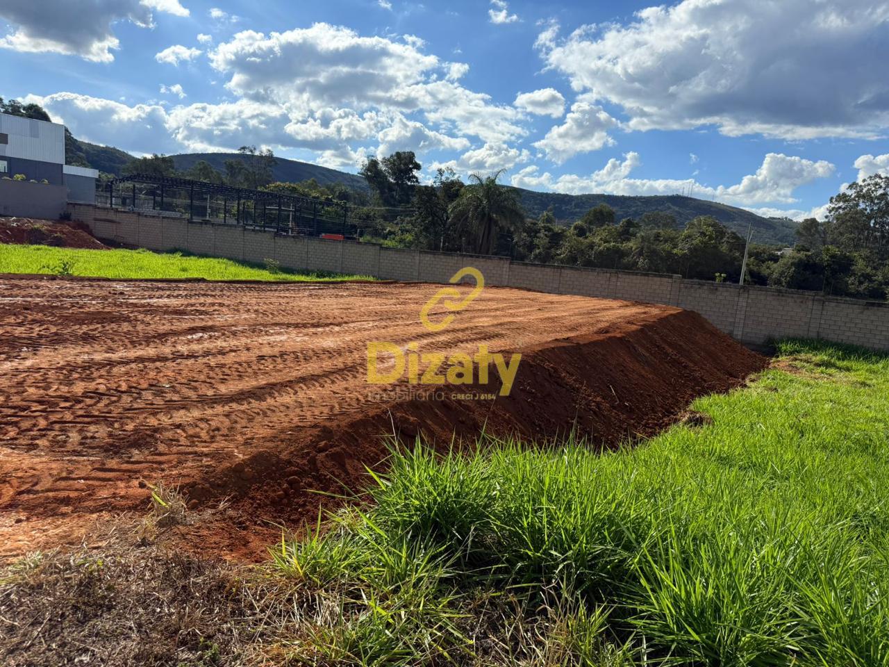 LOTE A VENDA NO CONDOMÍNIO RESIDENCIAL VEREDAS, SETE LAGOAS - MG