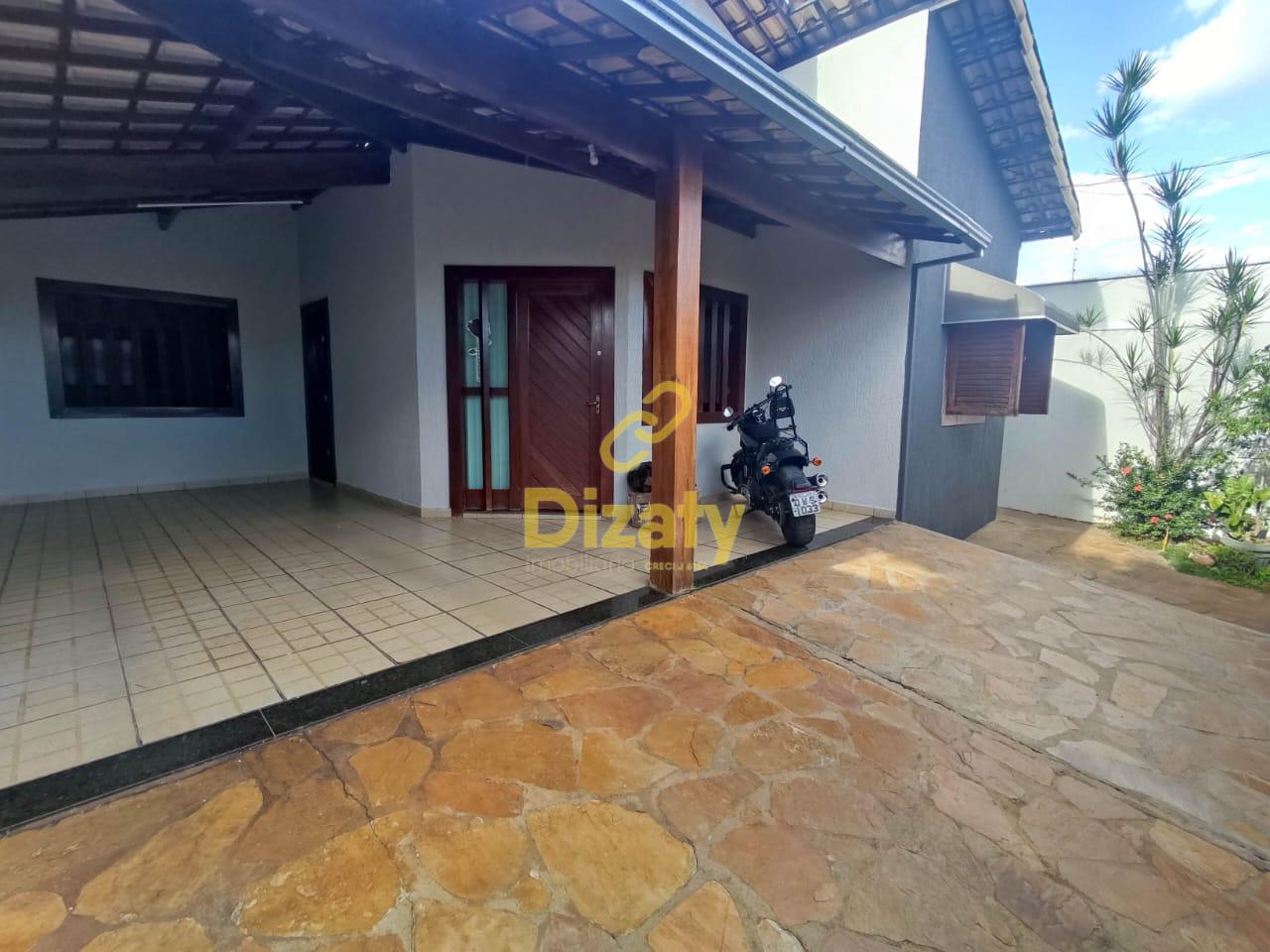 CASA A VENDA NO BAIRRO JARDIM ARIZONA COM 4 SUÍTES - SETE LAGO...