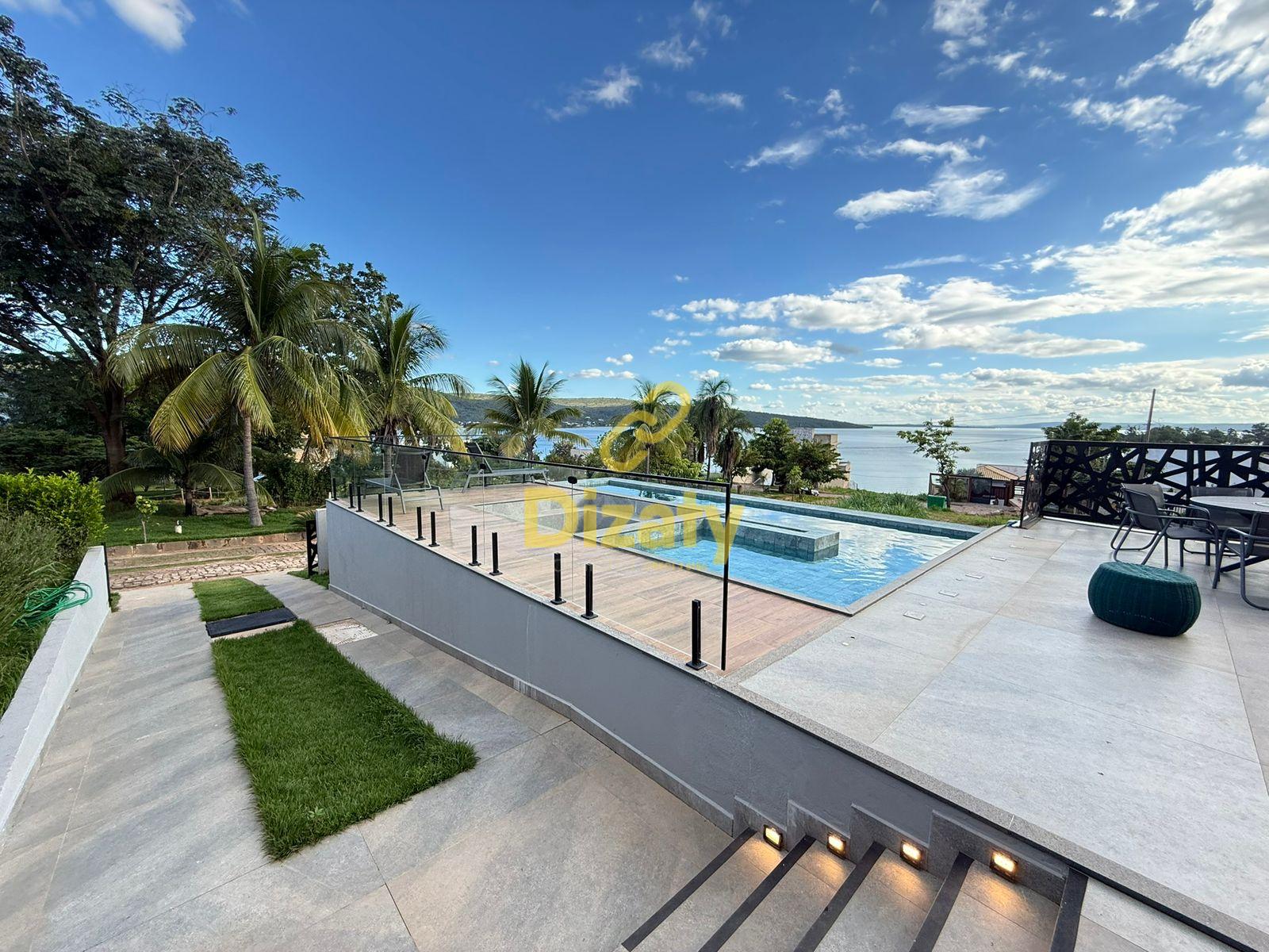 CASA DE ALTO PADRÃO NO CONDOMÍNIO LAKE VILLE EM TRÊS MARIAS MG