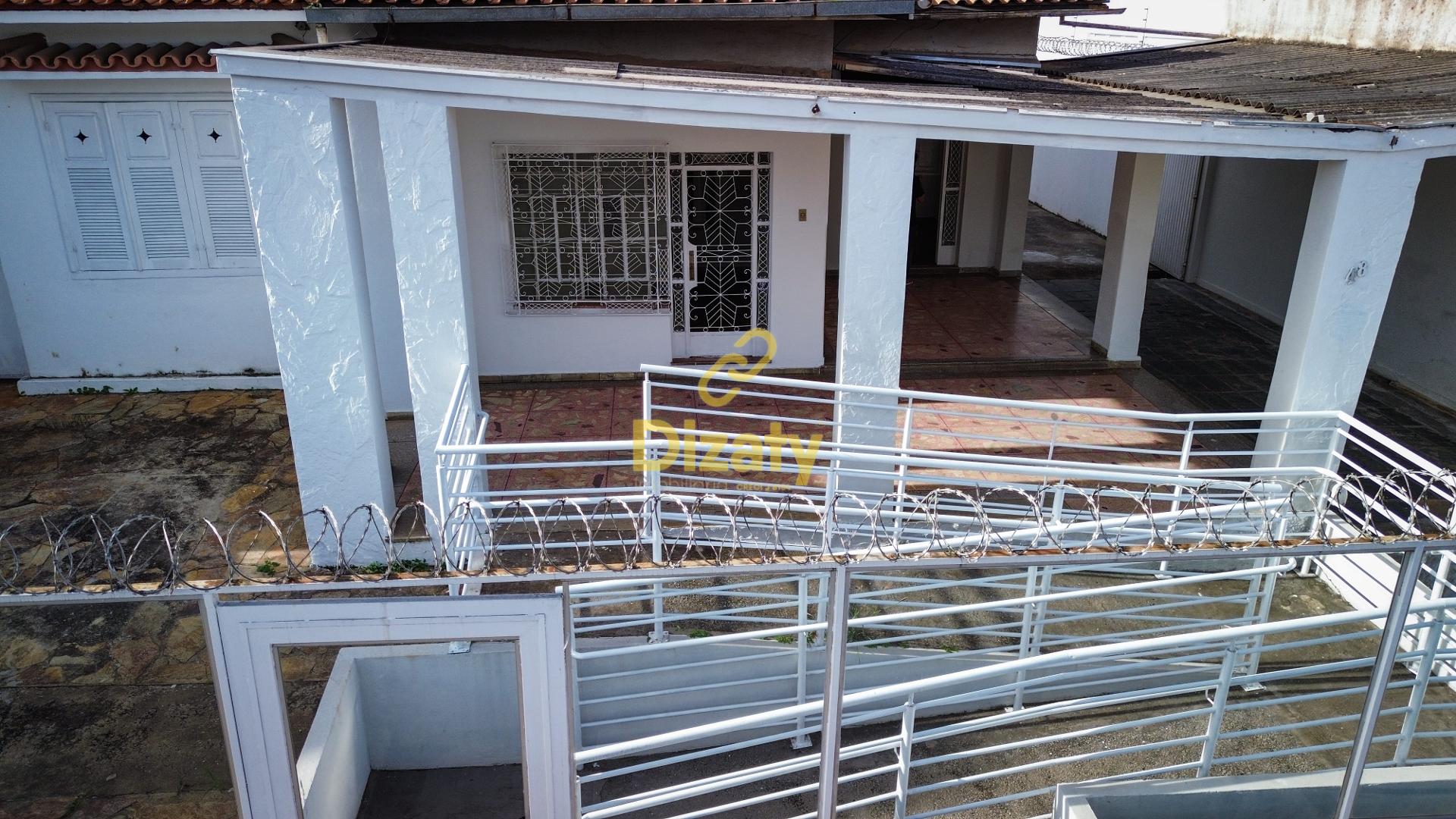 CASA COMERCIAL PARA LOCAÇÃO NO CENTRO DE SETE LAGOAS MG