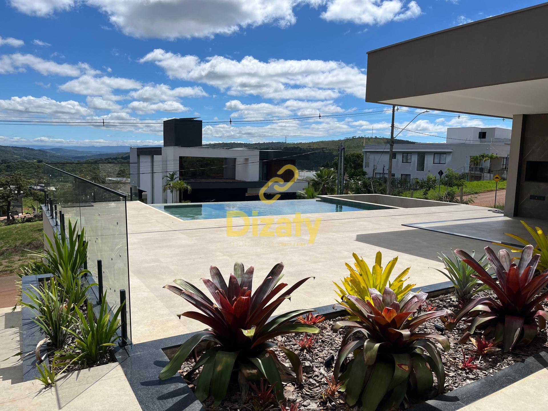 CASA DE ALTO PADRÃO NO CONDOMÍNIO GRAN ROYALLE EM LAGOA SANTA MG.