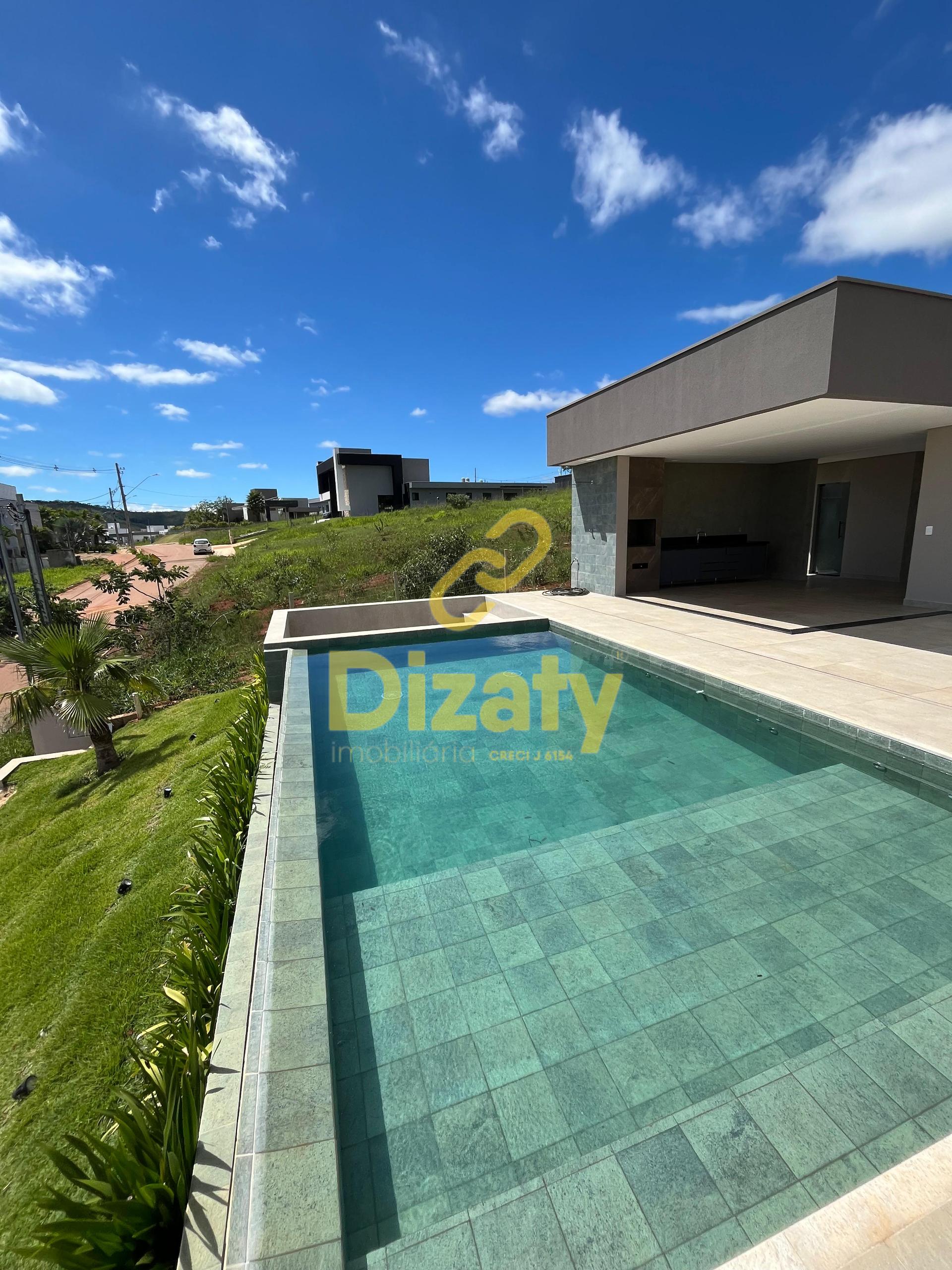 CASA DE ALTO PADRÃO NO CONDOMÍNIO GRAN ROYALLE EM LAGOA SANTA MG.