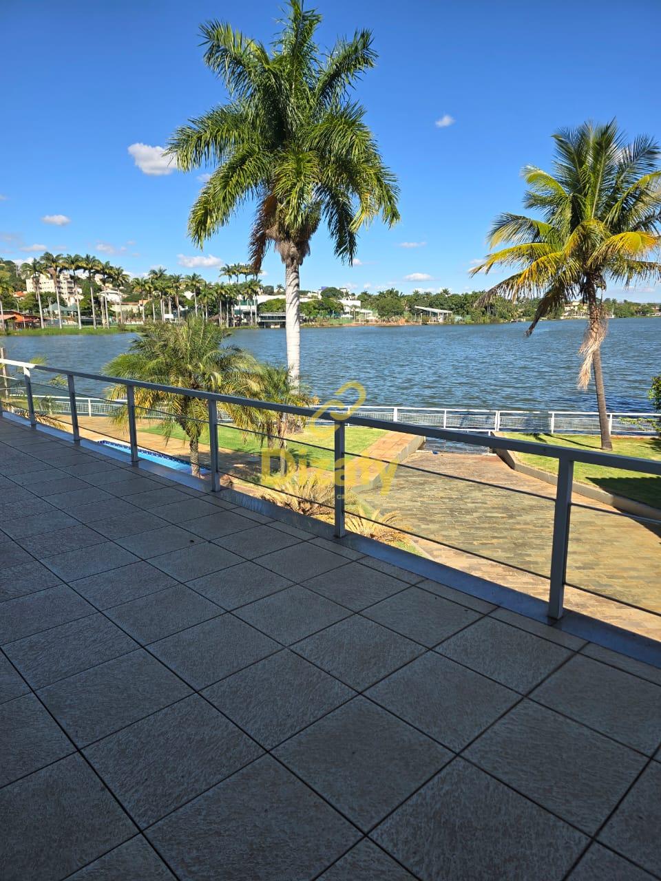 CASA A VENDA NO BAIRRO BOA VISTA COM VISTA PARA LAGOA JOSÉ FÉLIX