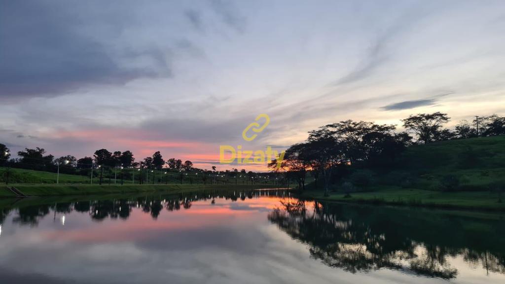 LOTE A VENDA DE 1.000METROS NO CONDOMÍNIO PARK ROYAL EM INHAUMA.