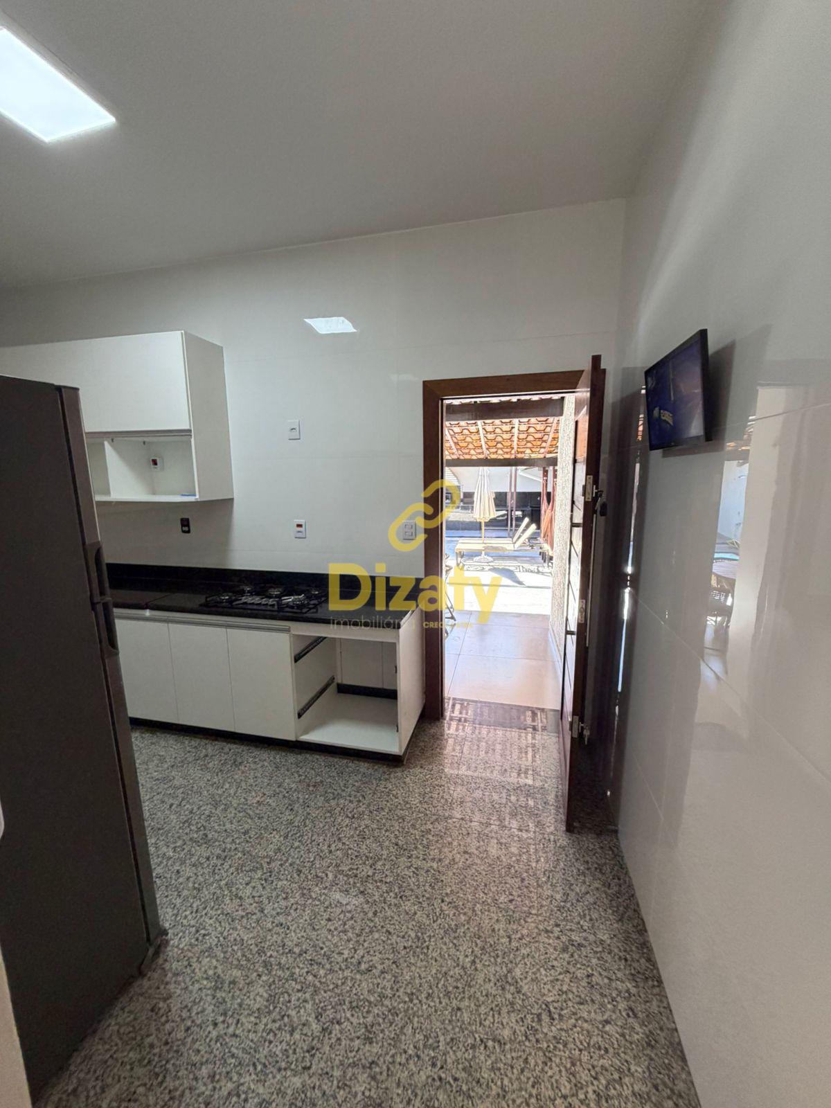 Casa, 4 quartos, 240 m² - Foto 16