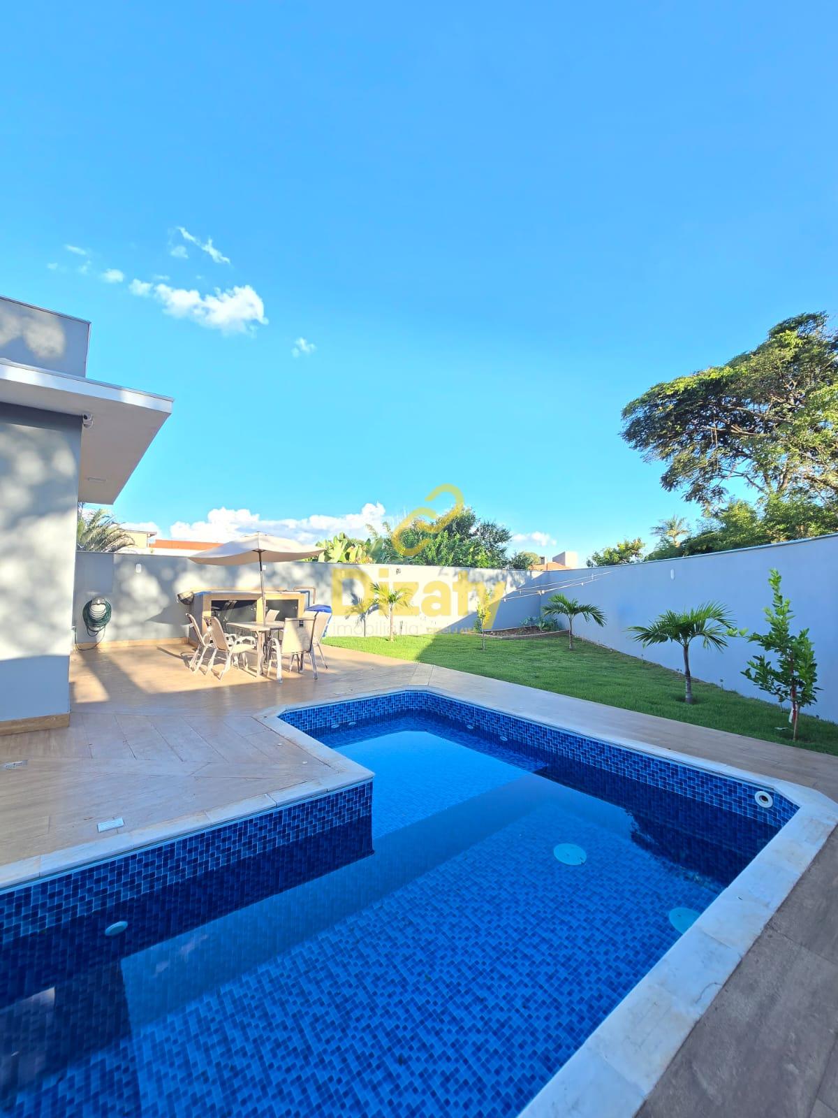 CASA A VENDA DE ALTO ALTO PADRÃO NO BAIRRO RECANTO DA SERRA