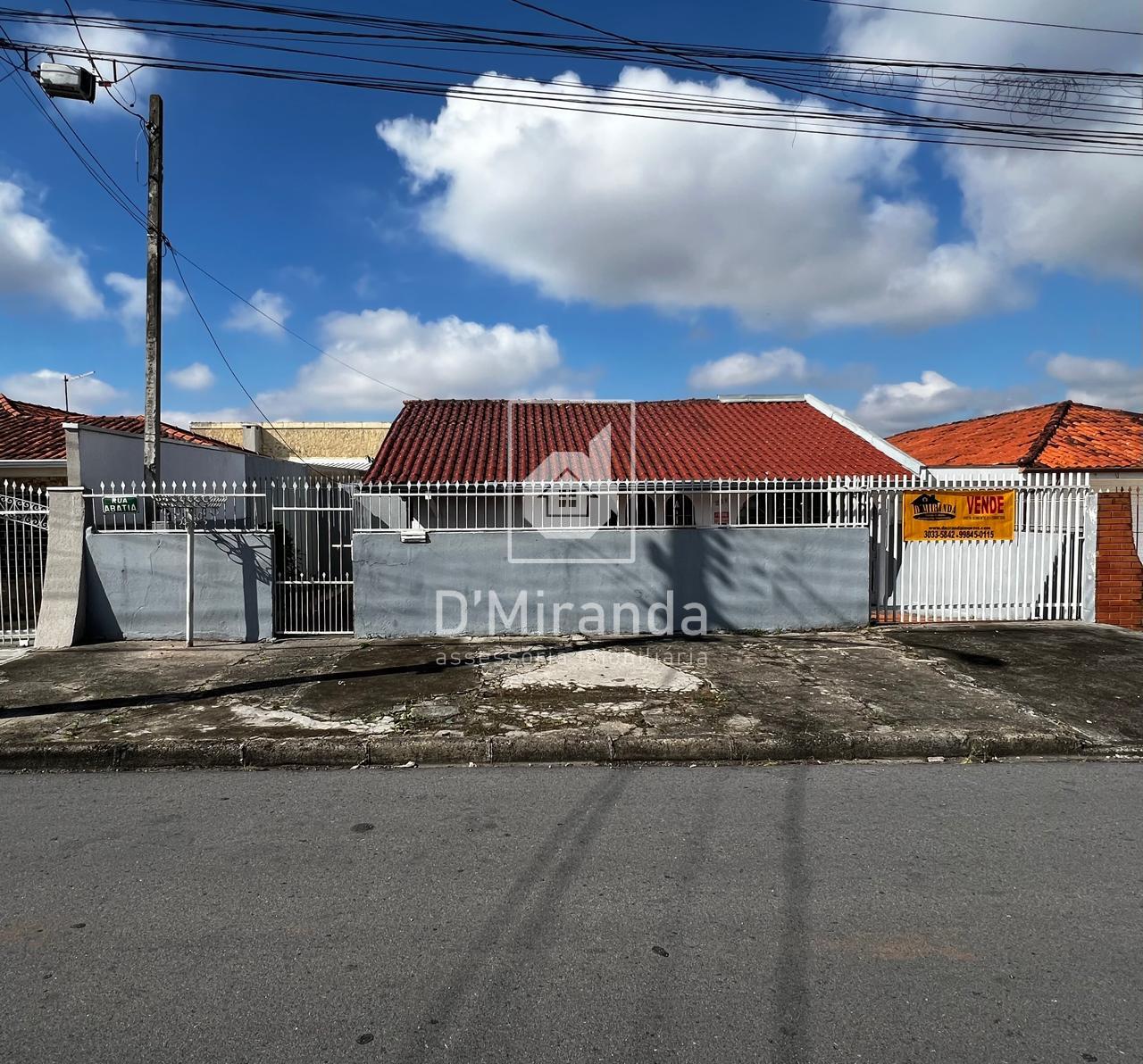 Vende-se Excelente Casa em Alvenaria no Bairro Emiliano Pernet...