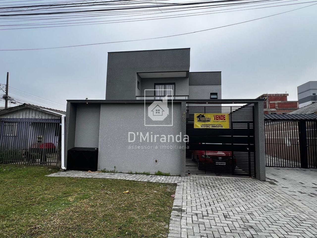 Sobrado com 3 Quartos, Sendo 1 Suíte, na Região do Atuba em Pi...
