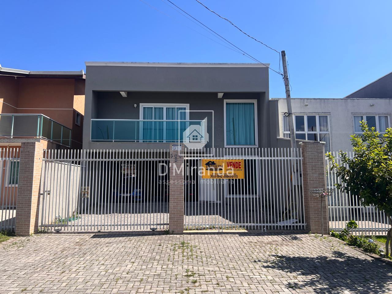 Sobrado com 3 dormitórios, sendo duas suítes  à venda no bairr...