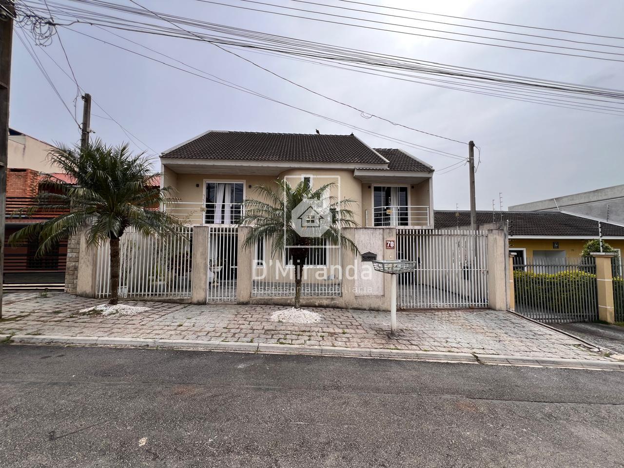 Sobrado à venda, Alto Tarumã,  com 3 quartos, próximo ao Bosqu...