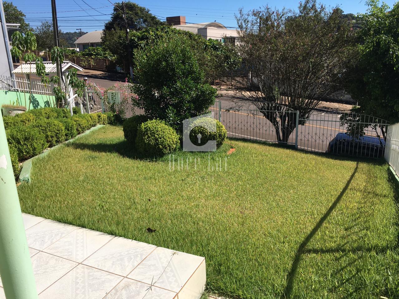 Casa com amplo terreno para venda no Centro Norte, DOIS VIZINH...