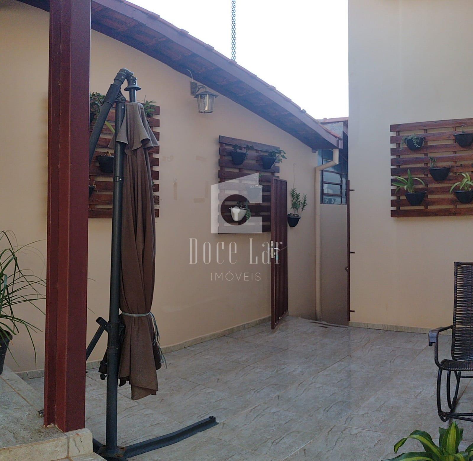 Excelente casa  com piscina no Centro Norte