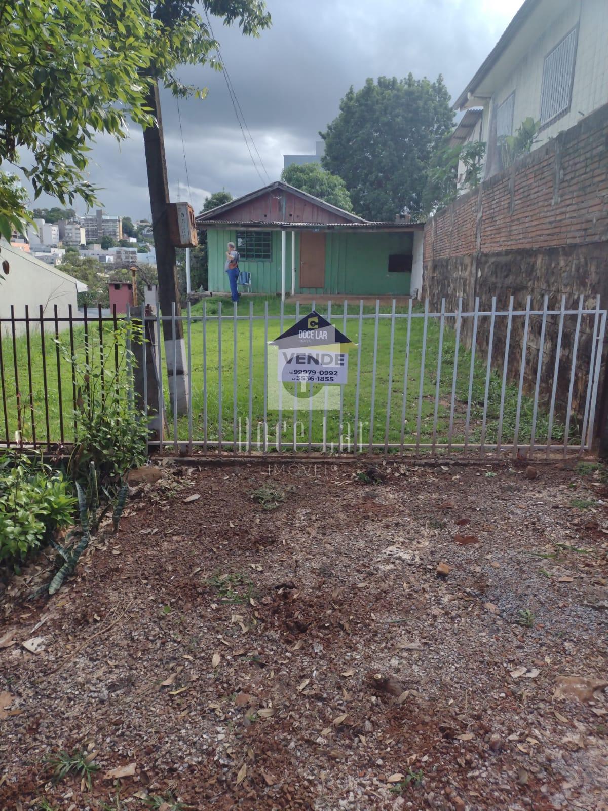 Terreno amplo no Bairro das Torrres.