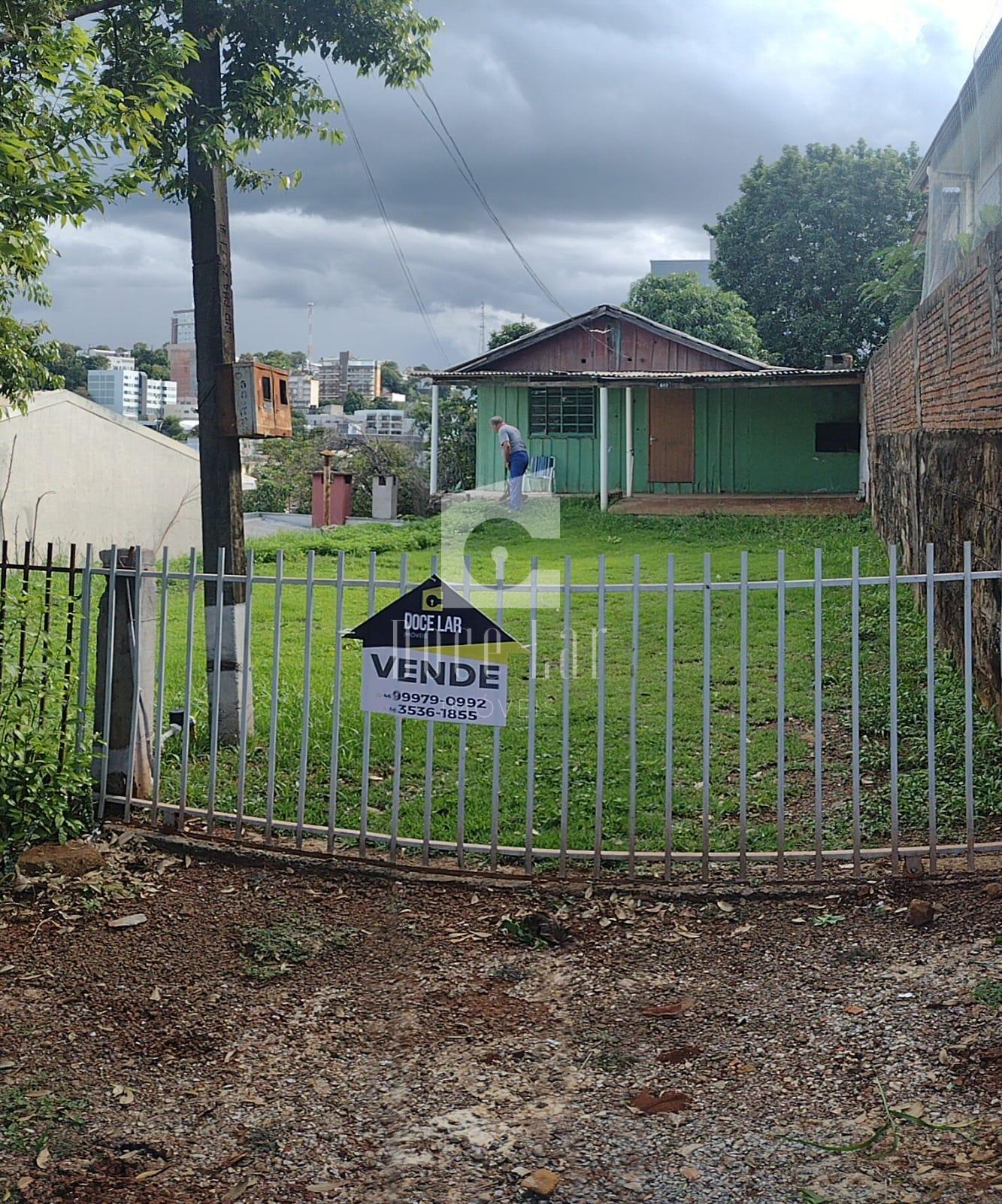 Terreno amplo no Bairro das Torrres.