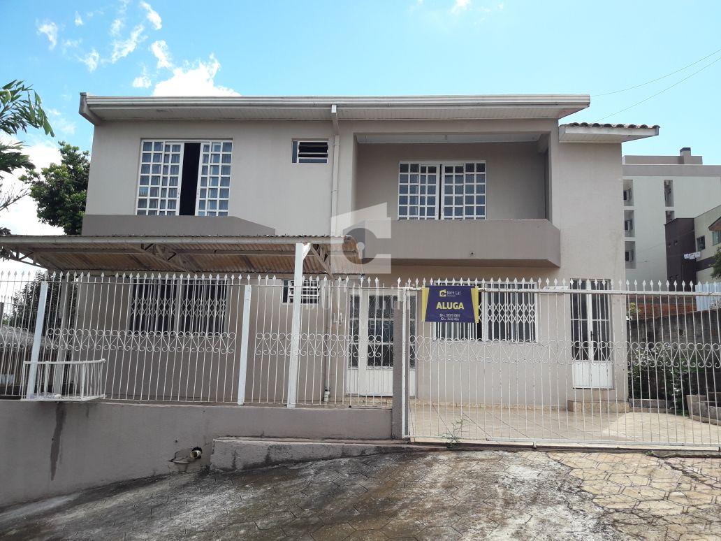 Amplo lote para venda com casa de dois pavimentos no Centro Su...