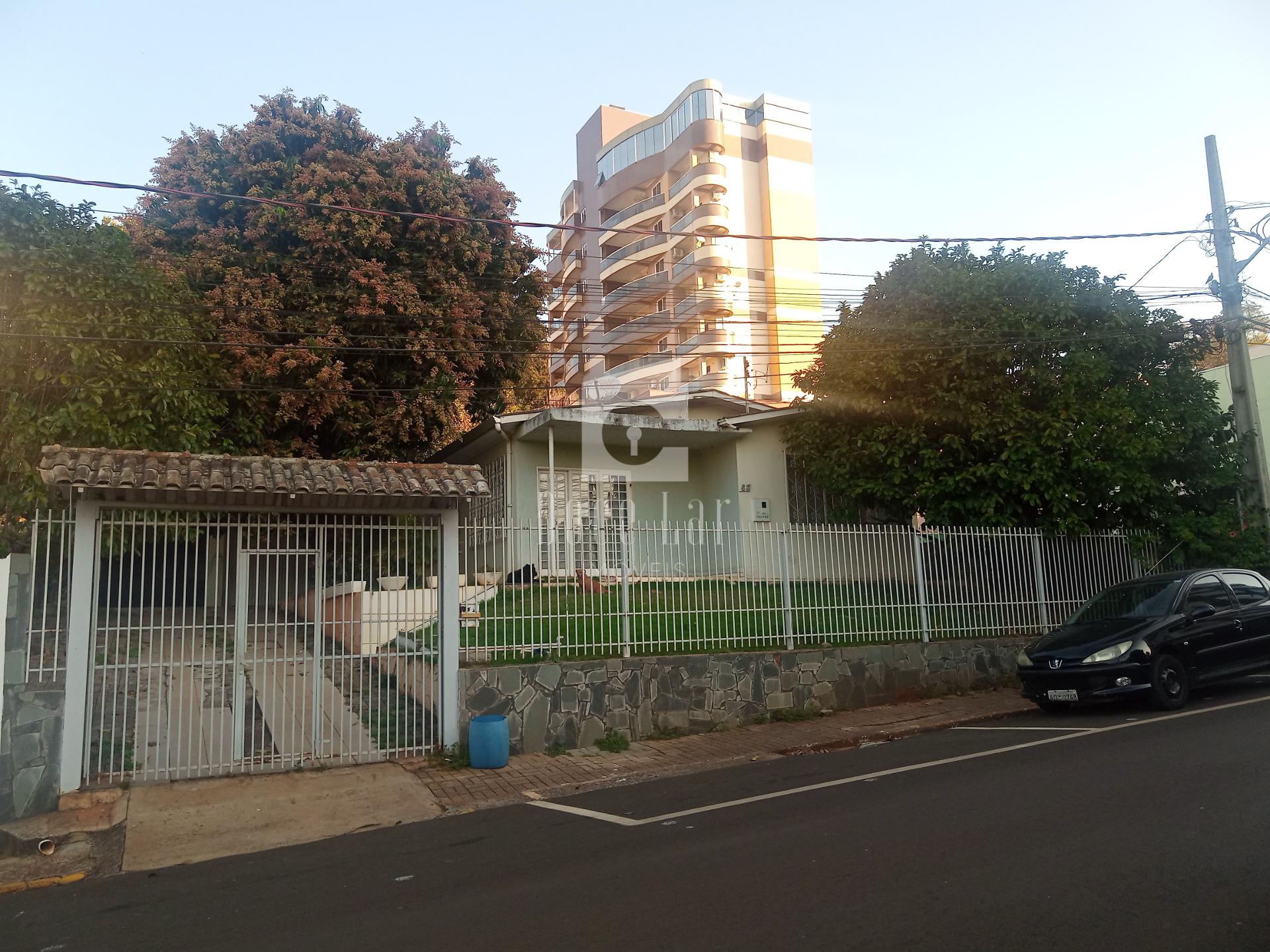 Amplo lote com casa para venda no Centro Norte, DOIS VIZINHOS ...