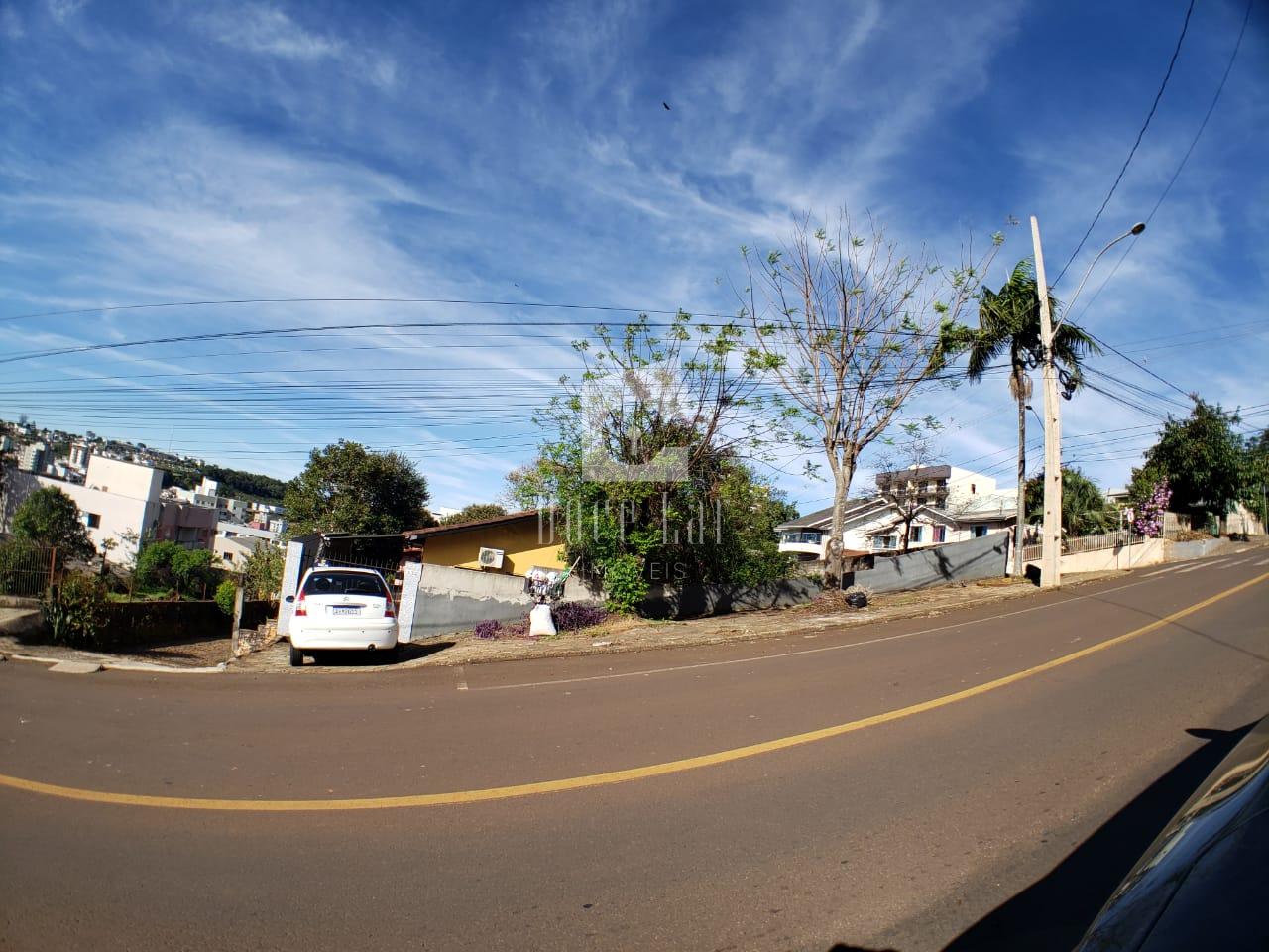 Casa para venda com amplo lote no Centro Norte, DOIS VIZINHOS ...