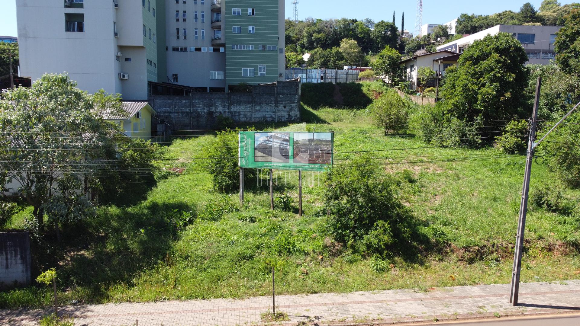 Excelente Lote para Venda no CENTRO SUL, DOIS VIZINHOS - PR