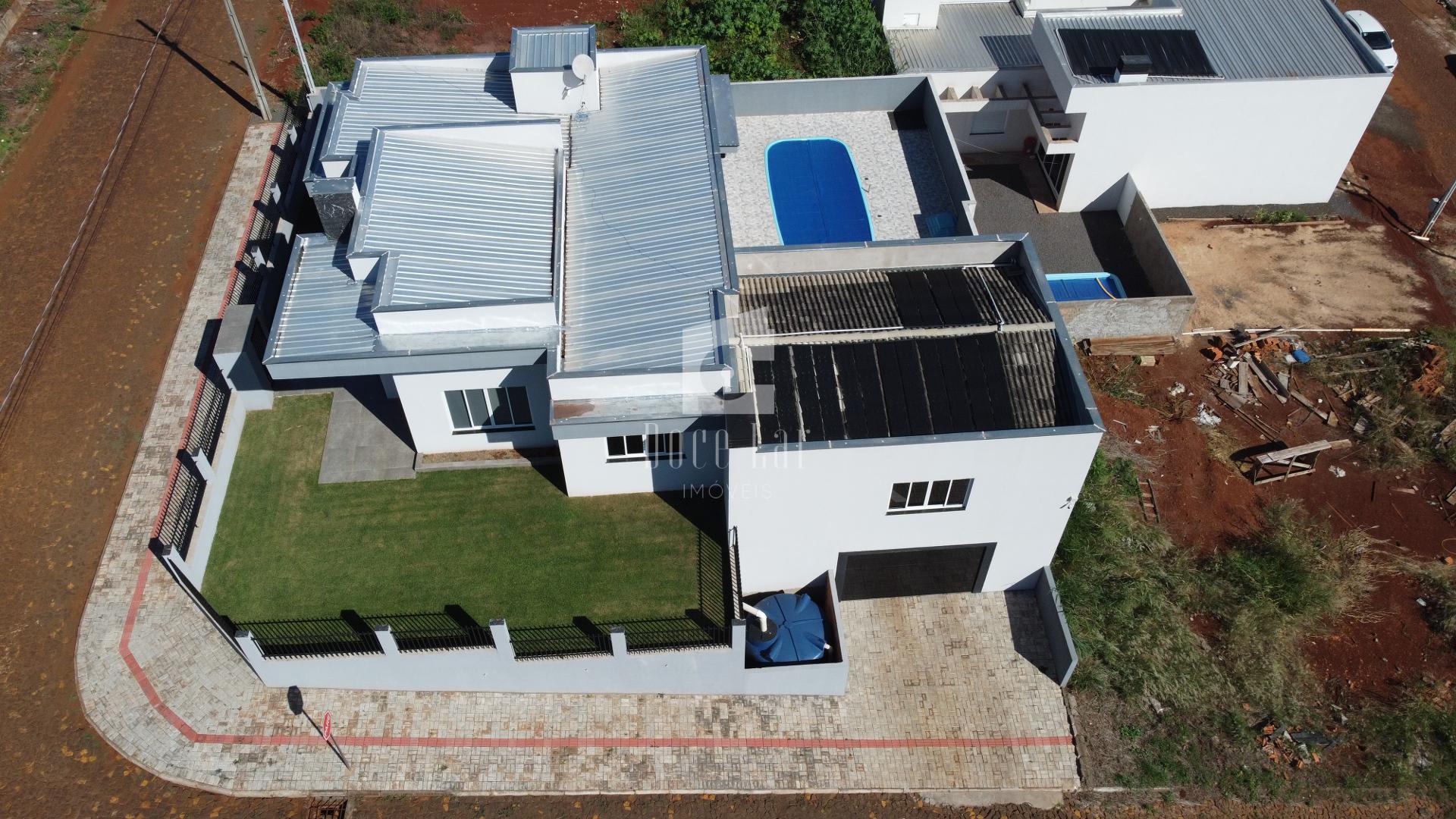 Casa com piscina para venda no Bairro Da Luz, DOIS VIZINHOS - PR