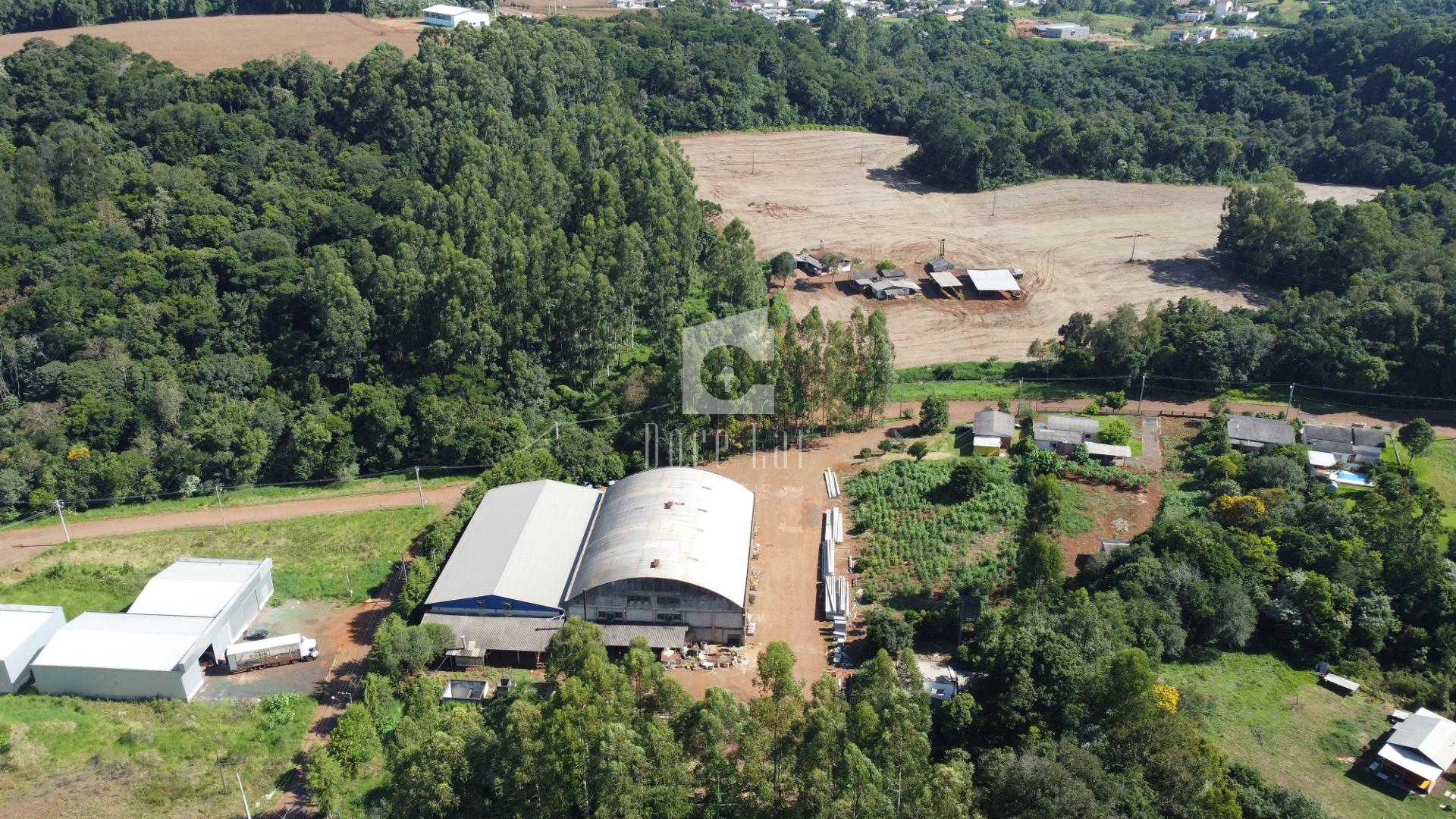 Casa para venda ? 500 metros do Lago Dourado, DOIS VIZINHOS - PR