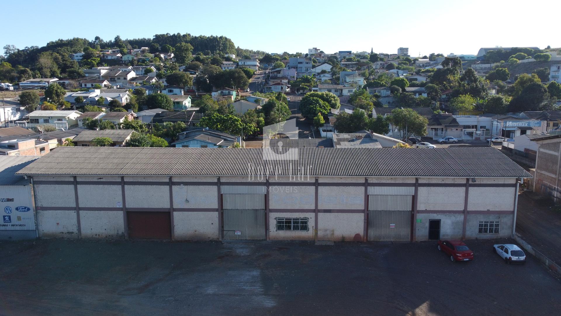 Barracão para locação em DOIS VIZINHOS - PR