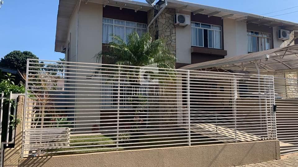 Sobrado com piscina para venda no Centro Norte, DOIS VIZINHOS ...