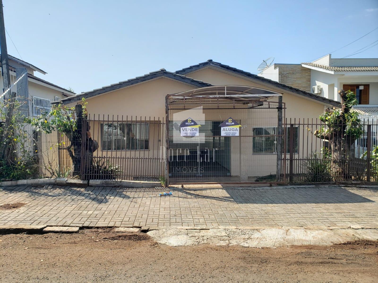 Imóvel residencial comercial no Bairro São Francisco de Assis,...