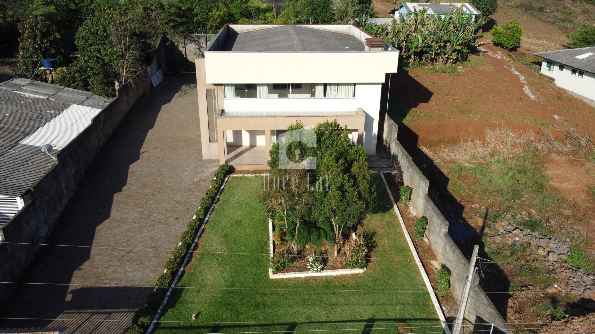Terreno com Edificação Residencial e Comercial em BOA ESPERANÇ...