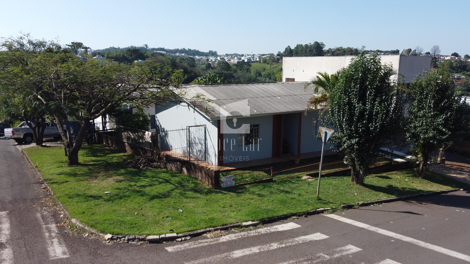 Lote contendo uma casa e um sobrado, São Francisco de Assis, D...