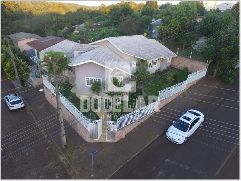 Excelente Casa para venda no Centro Norte - Dois Vizinhos - PR