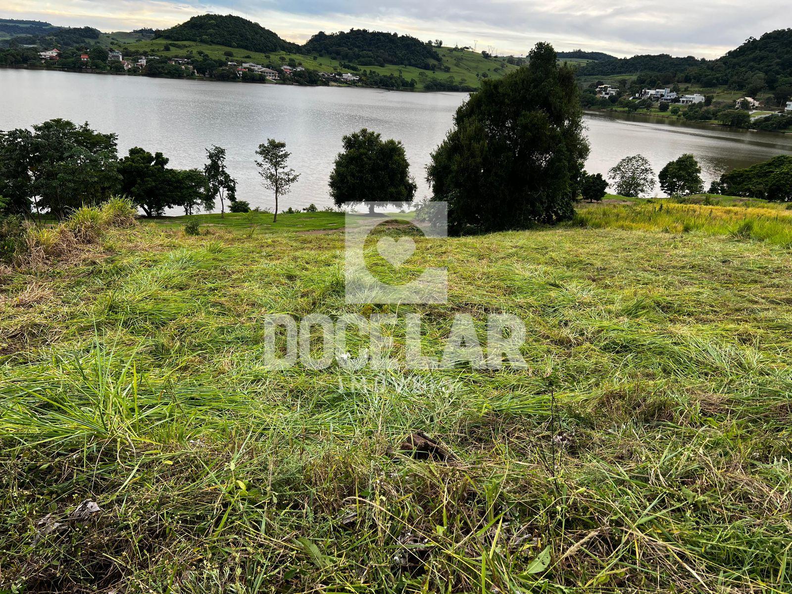 Terreno à venda no Condominio Águas Claras, SAO JORGE D OESTE ...