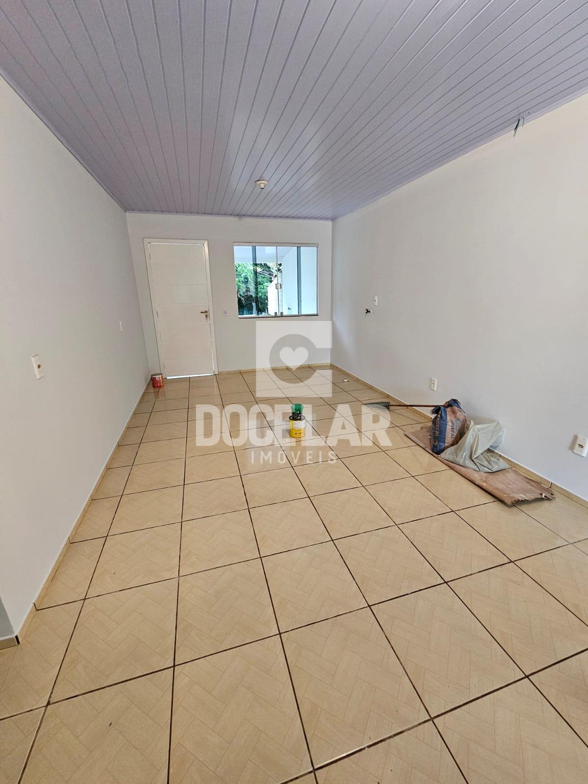 Casa para venda à 500 metros do CENTRO NORTE, DOIS VIZINHOS - PR