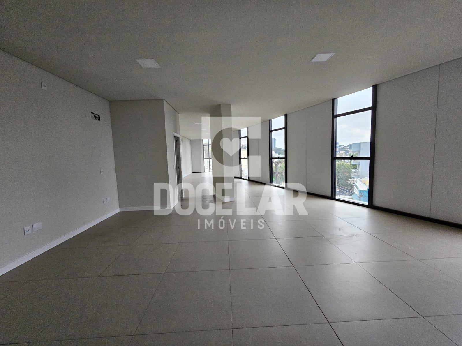 Sala Comercial no Edificio EPIC BUSINESS CENTER Centro Norte, ...