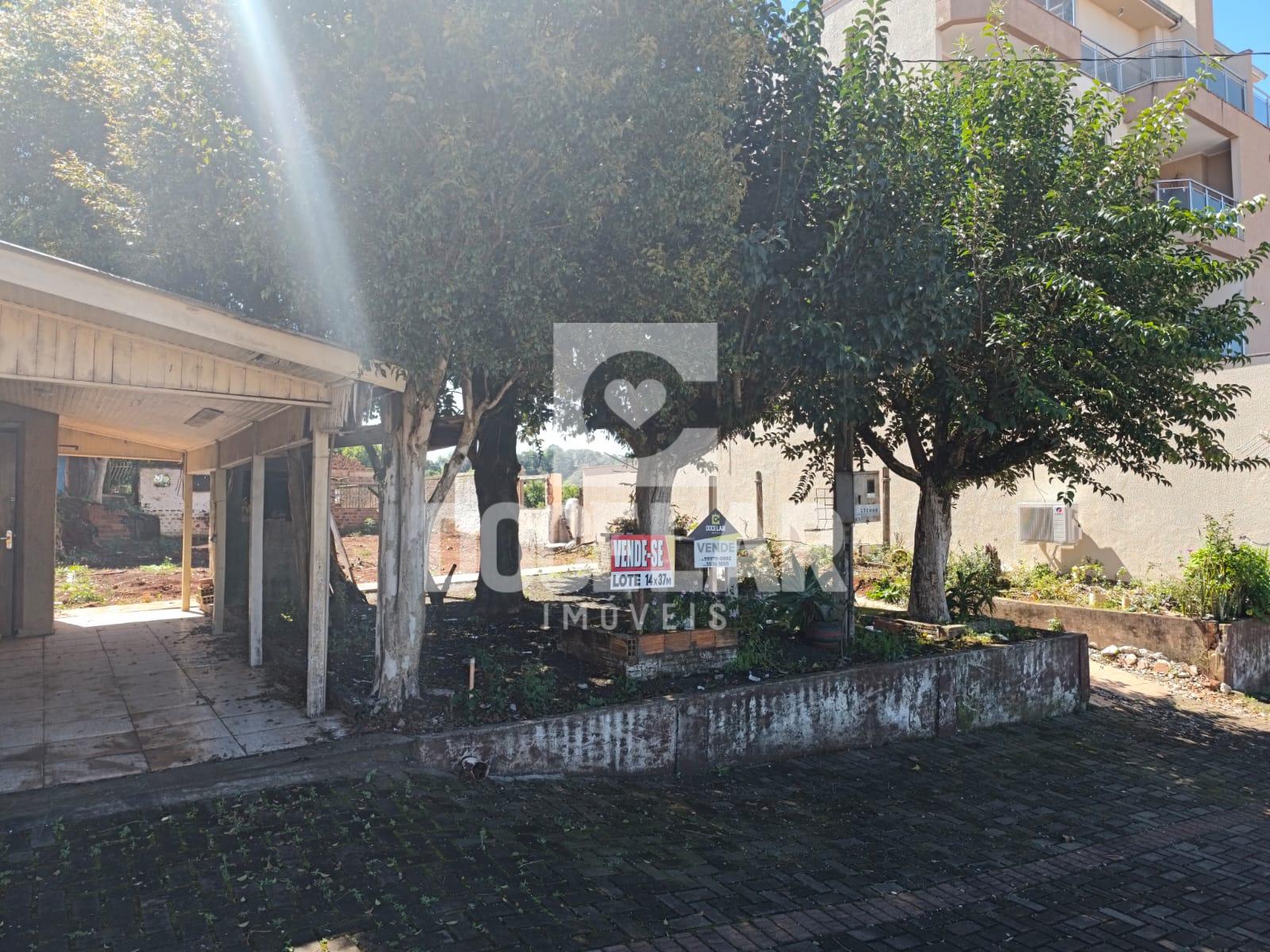 Amplo lote à venda no Centro Sul, DOIS VIZINHOS - PR