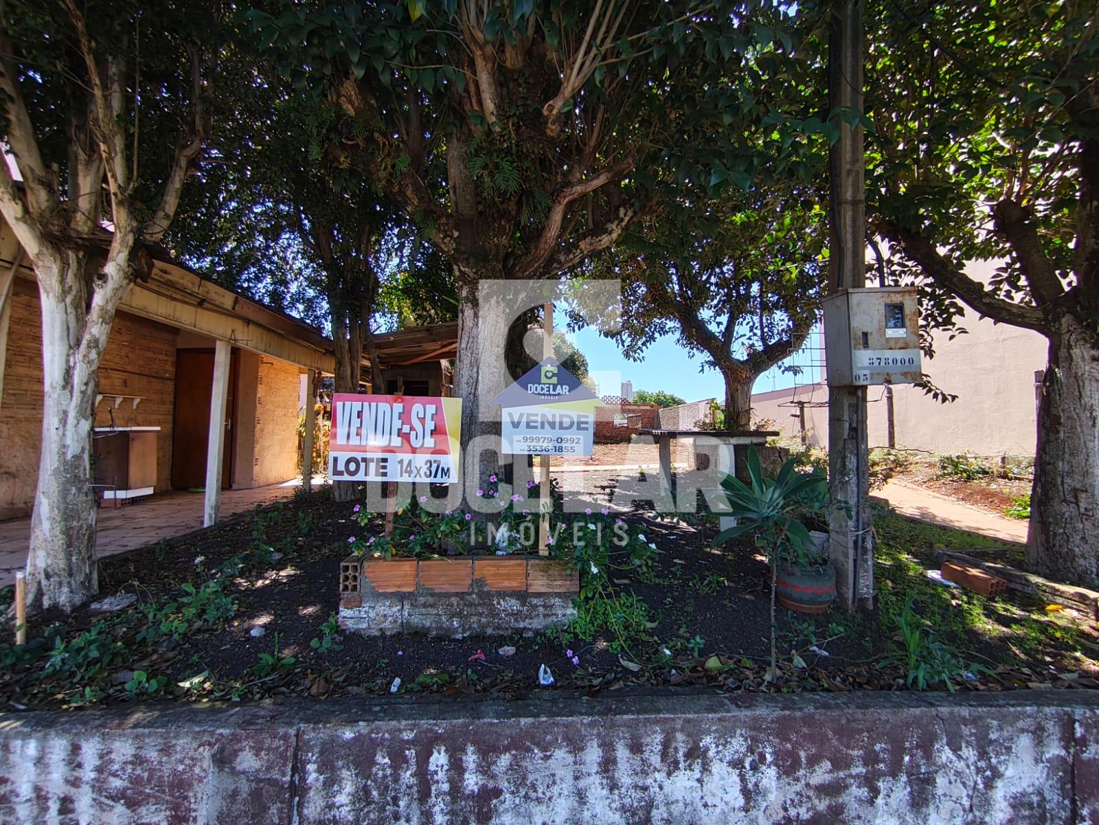 Amplo lote à venda no Centro Sul, DOIS VIZINHOS - PR