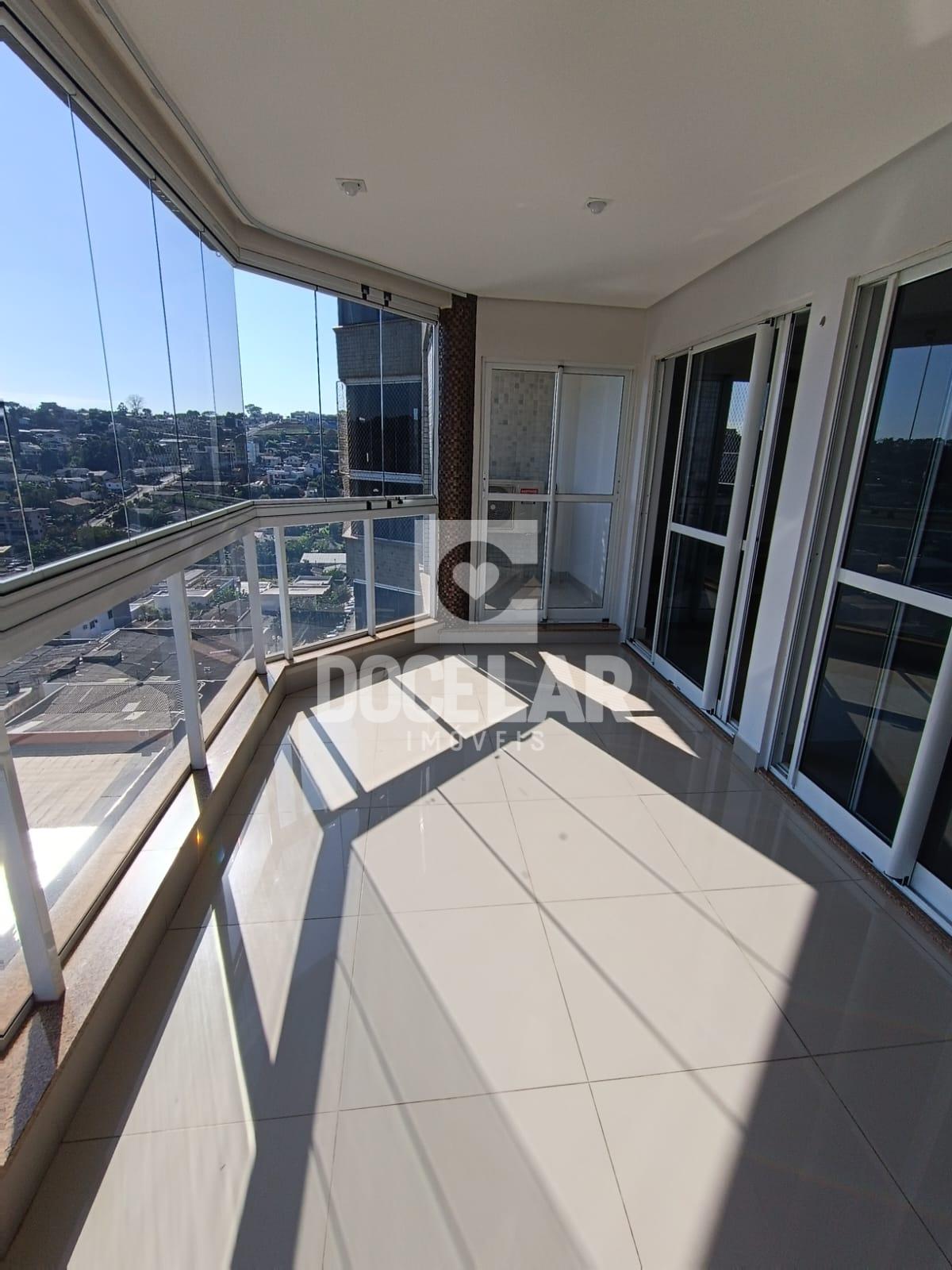 Apartamento SEMIMOBILIADO alto padrão para venda, Centro Norte...