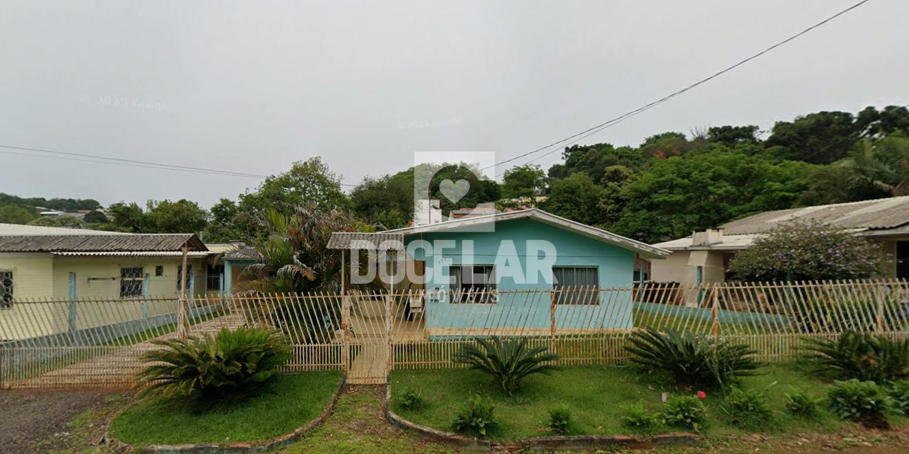 Casa à venda com amplo lote de 880,00 m , Centro Norte, DOIS V...