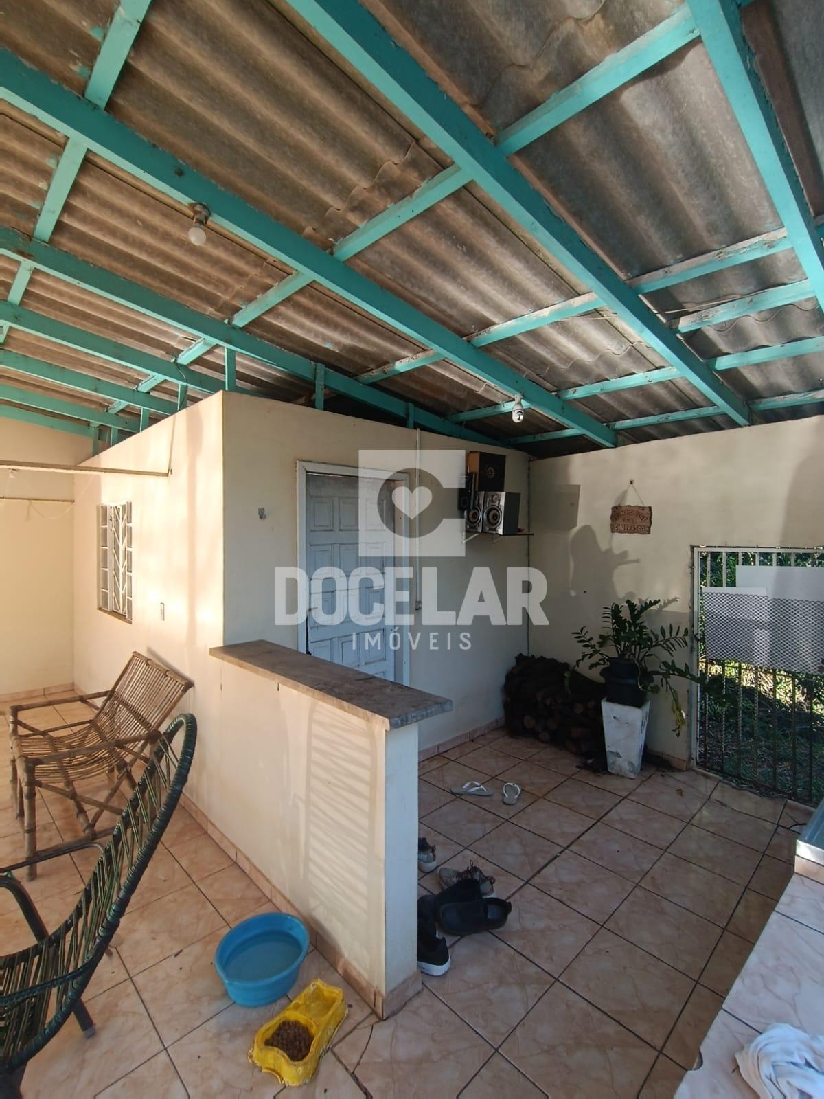 Casa à venda com amplo lote de 880,00 m , Centro Norte, DOIS V...